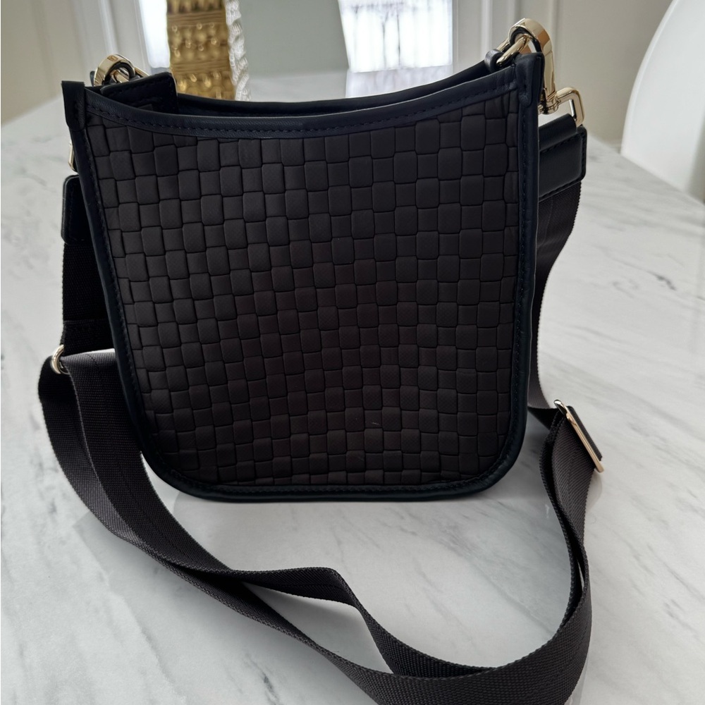 MZ WALLACE NEW MAGNET WOVEN BOX CROSSBODY BAG - Picture 11 of 15